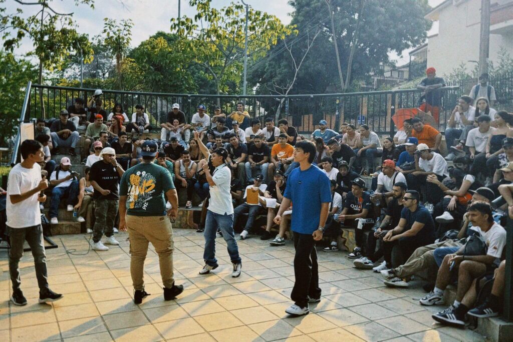 Batalla de freestyle. Edición Arte urbano Revista Enredarte