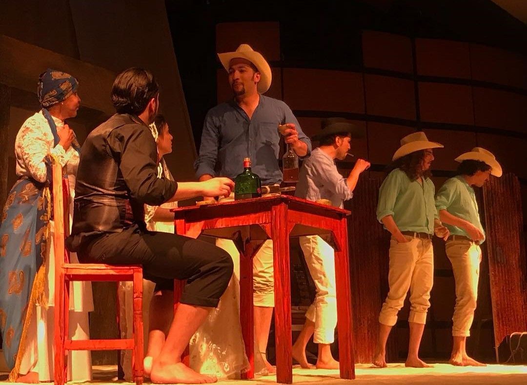 Una noche con el destino en el Teatro Santander: "Los Vicario" - Revista Enredarte