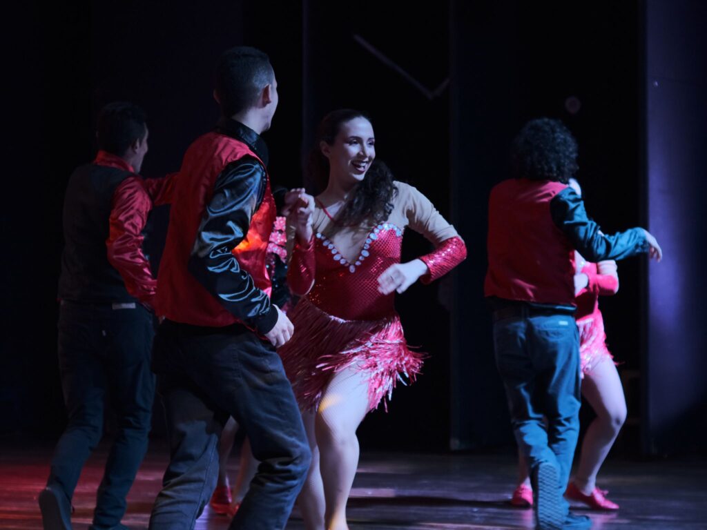 Una clausura sobre la historia de la salsa con Latin Dance Studio - Revista Enredarte